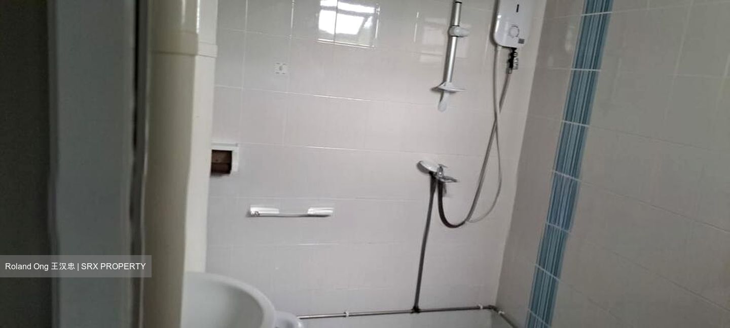 Blk 121 Bukit Batok Central (Bukit Batok), HDB Executive #522675581
